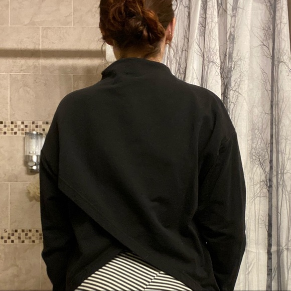 Reebok sweater - Picture 3 of 8